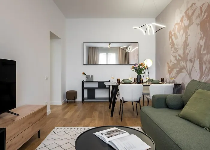 Superb 1br Flat - Location - Amazing Views דירה בוקרשט