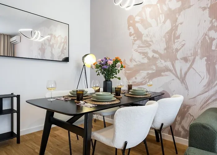 דירה Superb 1br Flat - Location - Amazing Views *