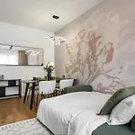 Superb 1br Flat - Location - Amazing Views Bukarest