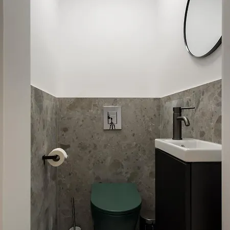 Superb 1br Flat - Location - Amazing Views Апартаменты