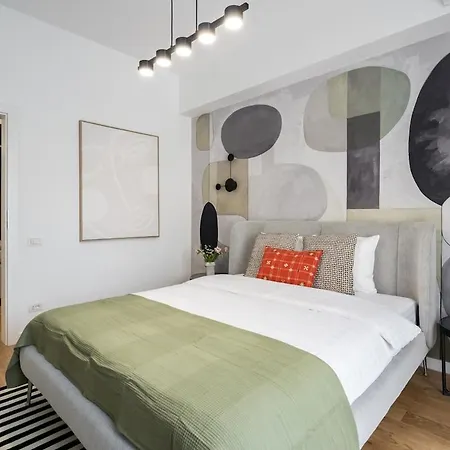 Daire Superb 1br Flat - Location - Amazing Views Bükreş