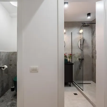 Superb 1br Flat - Location - Amazing Views Daire