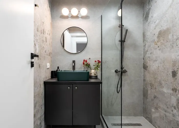 Апартаменти Superb 1br Flat - Location - Amazing Views