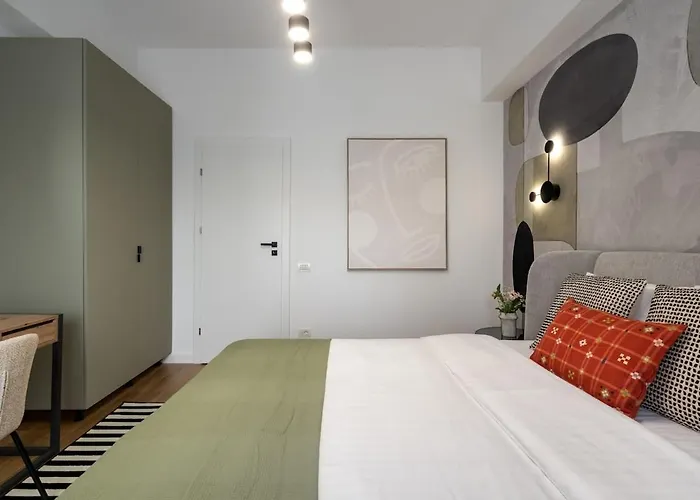 Superb 1br Flat - Location - Amazing Views Apartamento Bucarest