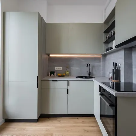 דירה Superb 1br Flat - Location - Amazing Views בוקרשט