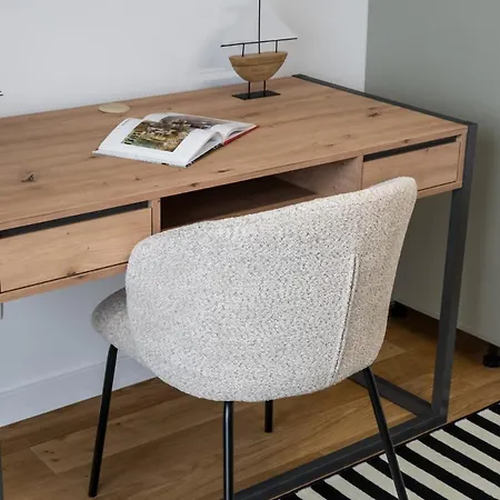 Superb 1br Flat - Location - Amazing Views דירה *