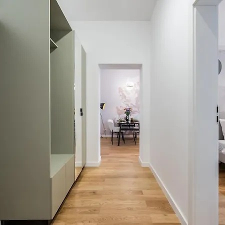 Superb 1br Flat - Location - Amazing Views בוקרשט