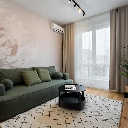 Superb 1br Flat - Location - Amazing Views Apartment *