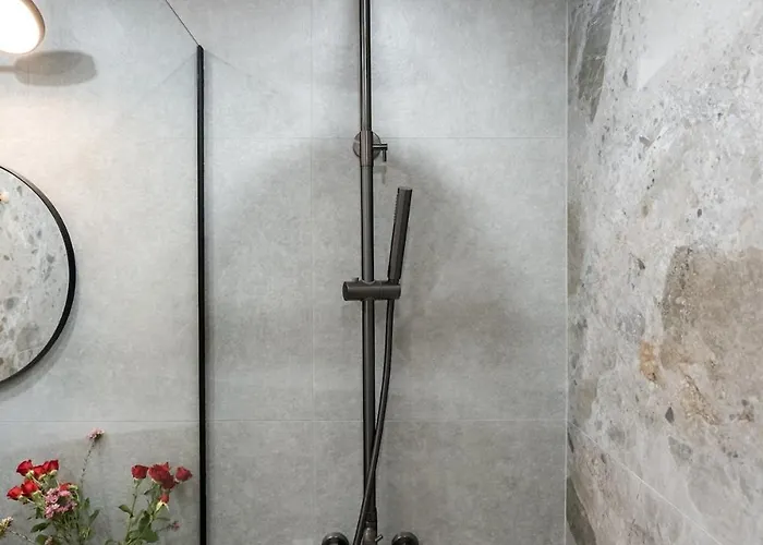Superb 1br Flat - Location - Amazing Views * 부쿠레슈티
